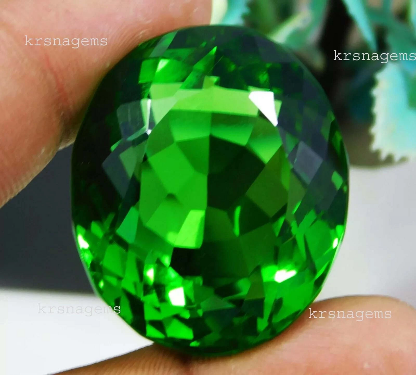 Top AAA+ 155.55 Ct Certified Natural Green Peridot Oval Cut Loose Gemstone