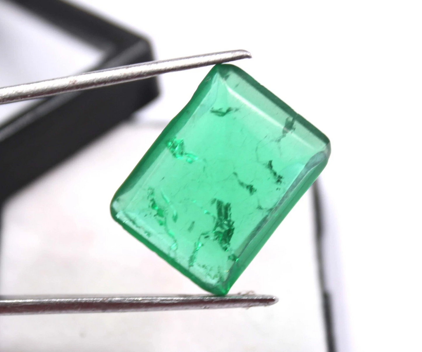 Unique Colombian Cut 100% Natural Green Emerald 18-19 Ct Certified Gemstone AKO