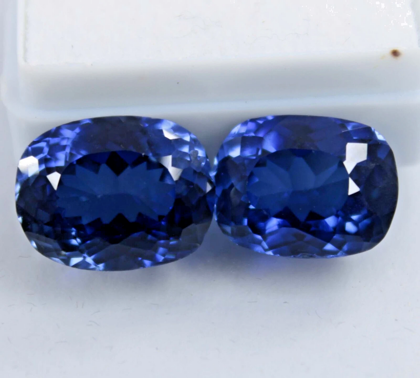 17.50 Ct Natural Kashmiri Blue Sapphire Cushion Certified Loose Gemstone Pair