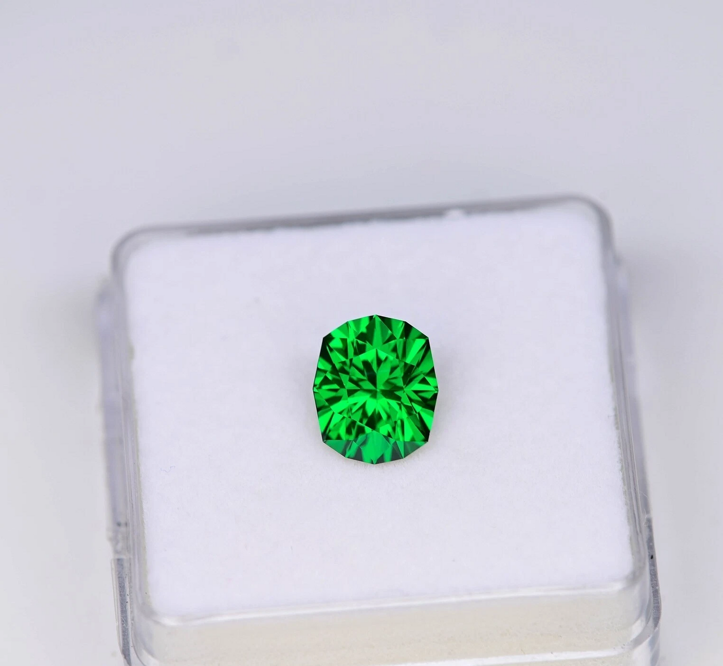 10 Ct Natural Colombian Green Emerald Fancy Cut GIE Certified Loose Gemstone