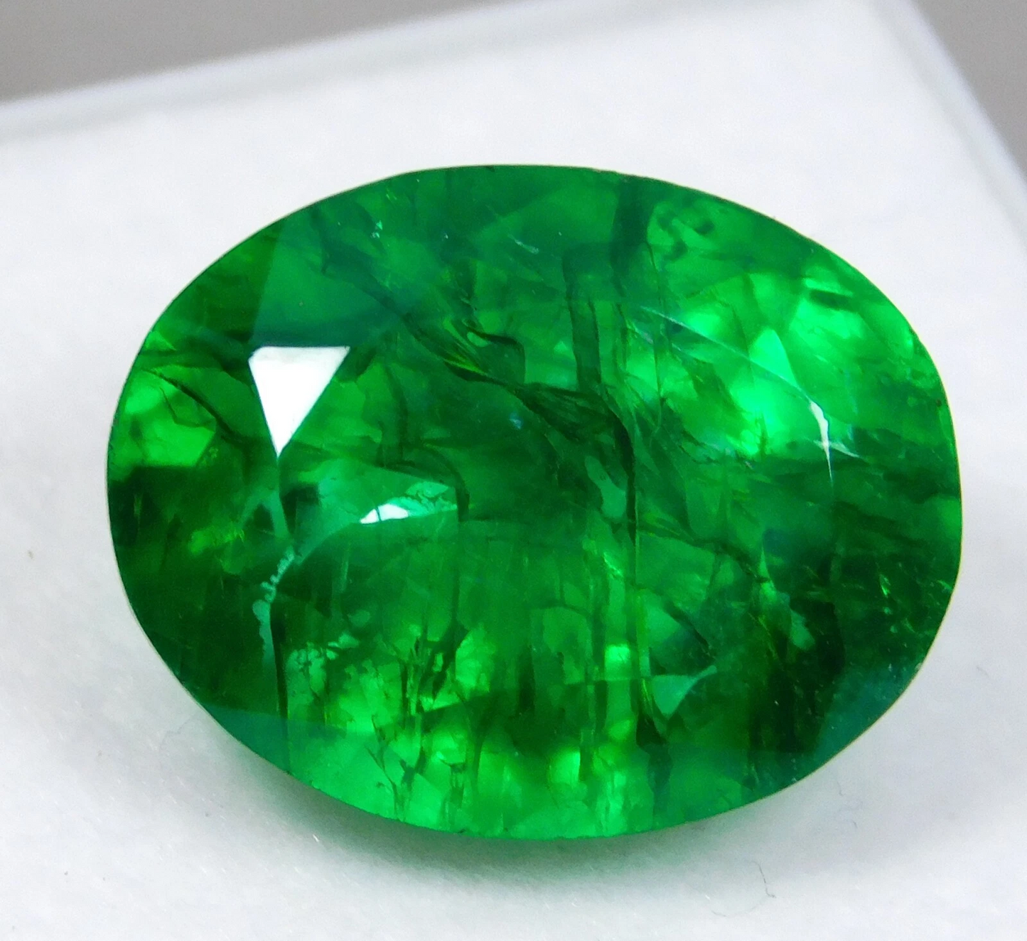 Certified Natural Colombian Green Emerald 10.25 Ct Oval Cut Loose Gemstone