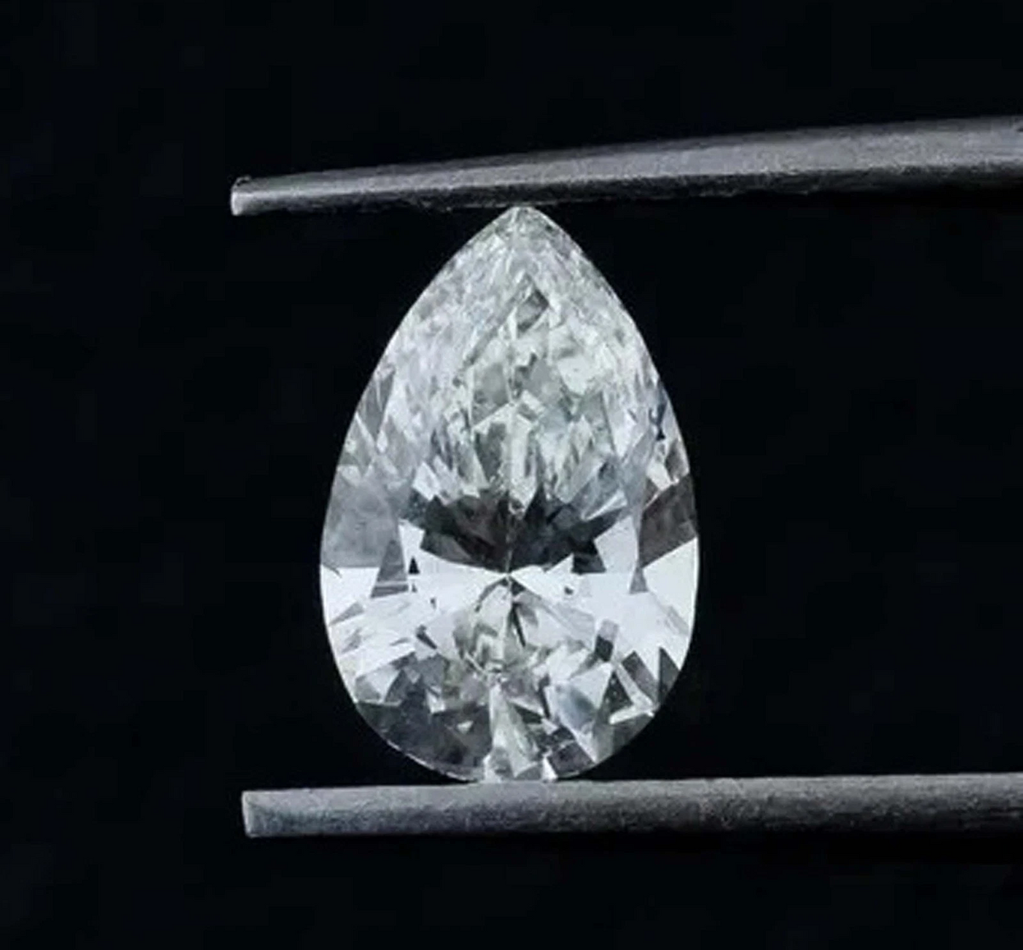 LAB-GROWN CVD DIAMOND PEAR SHAPE 3 CT D VVS1 CLARITY IGL CERTIFIED GEMSTONE 5AST